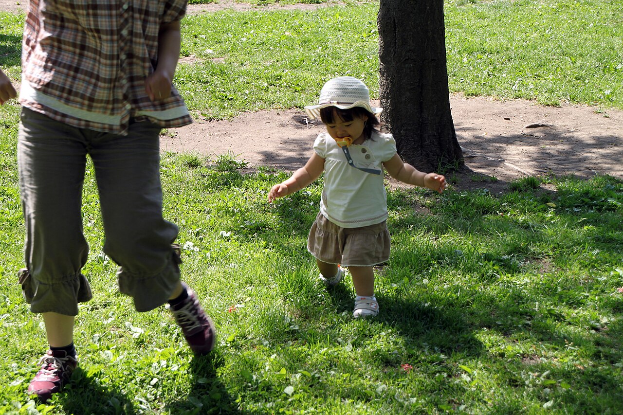 running outdoors (foto: MIKI Yoshihito from Sapporo City,Hokkaido., JAPAN / CC BY 2.0, Wikimedia Commons)