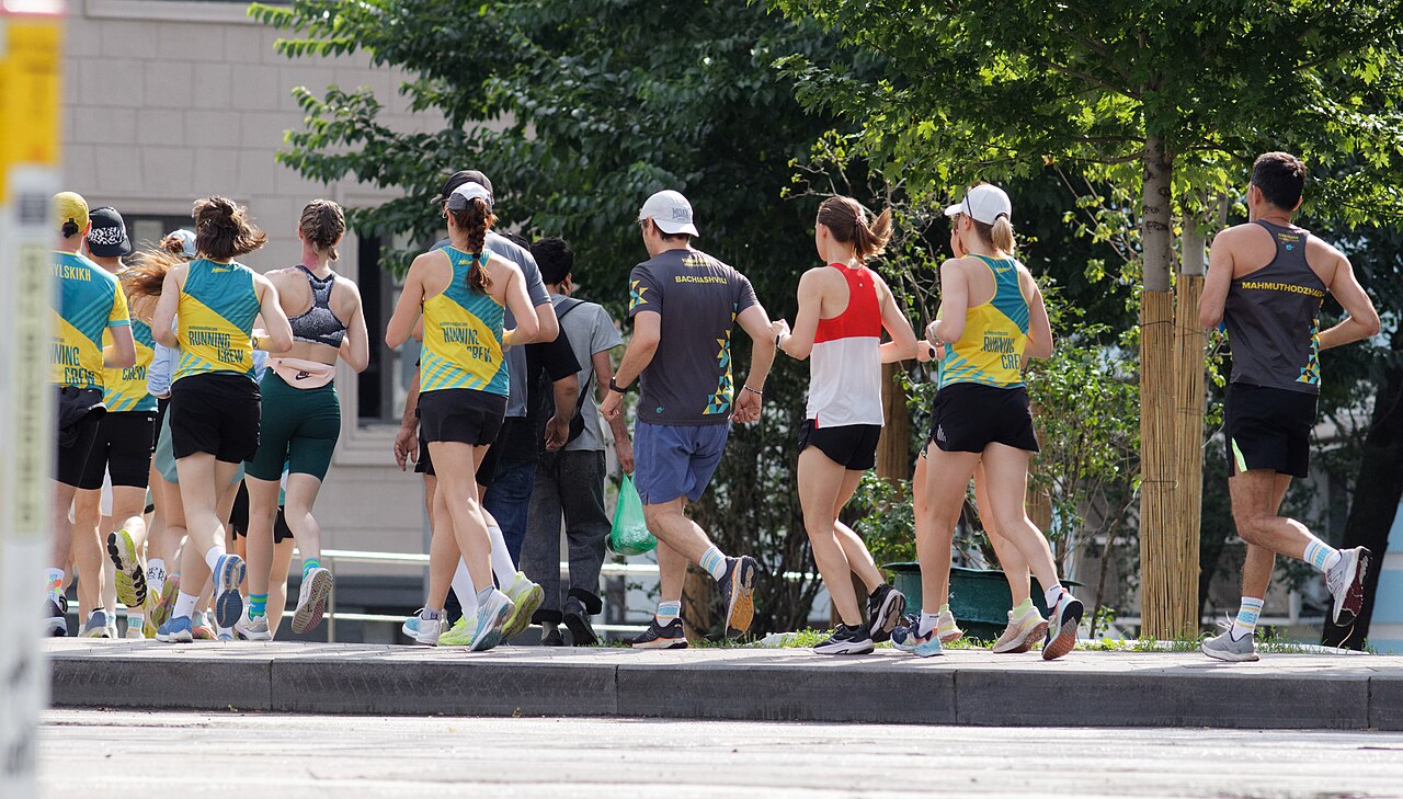 running outdoors (foto: Retired electrician / CC0, Wikimedia Commons)