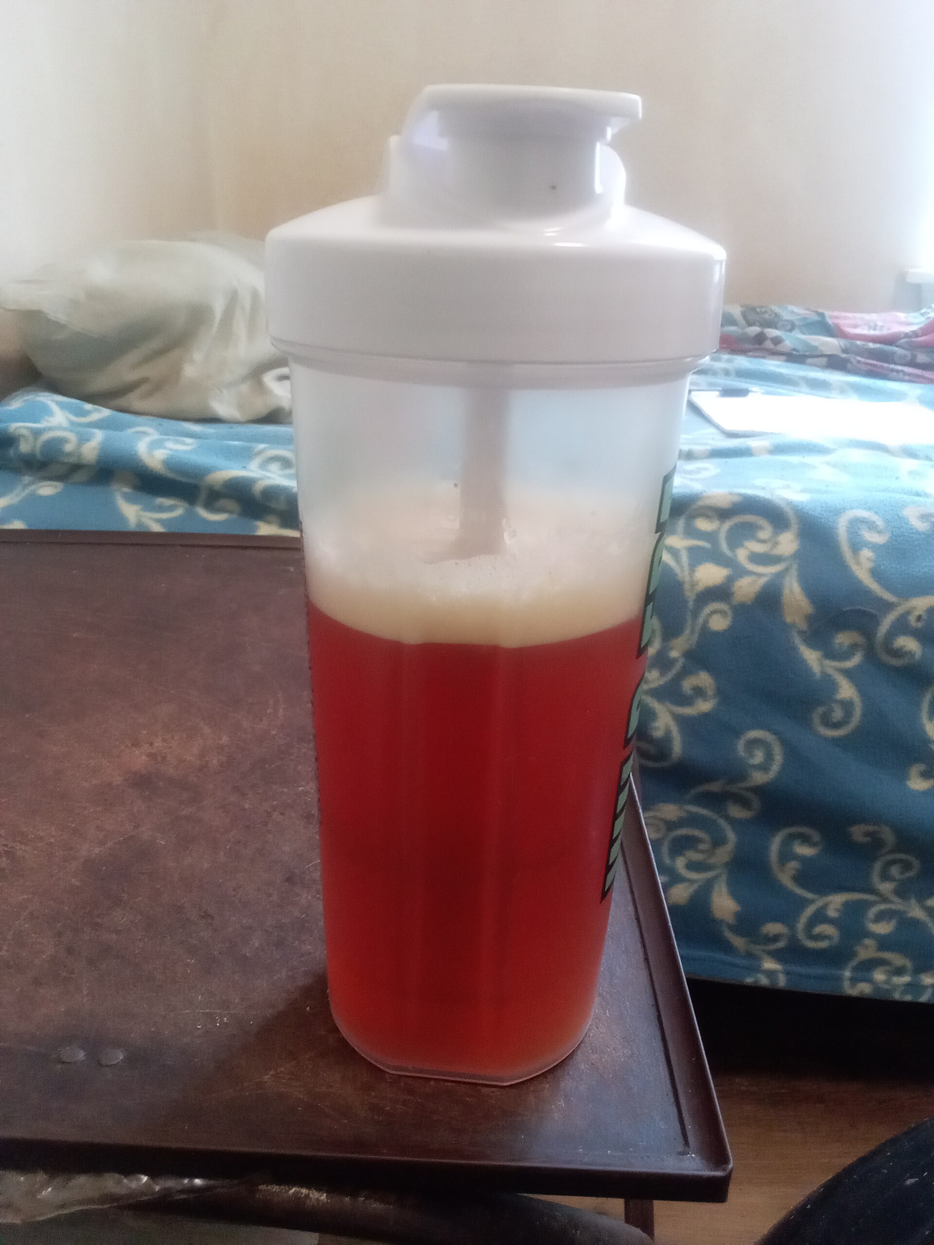 shaker bottle gym bench